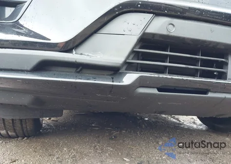 2025 Ford Explorer St-Line from USA, damaged, VIN 1FMUK8KH2SGA81005